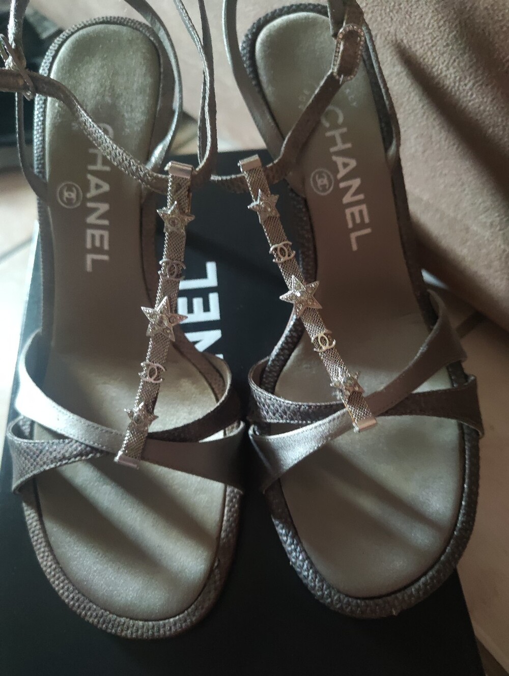CHANEL satin rhinestone heels/sandals - Picture 9 of 11